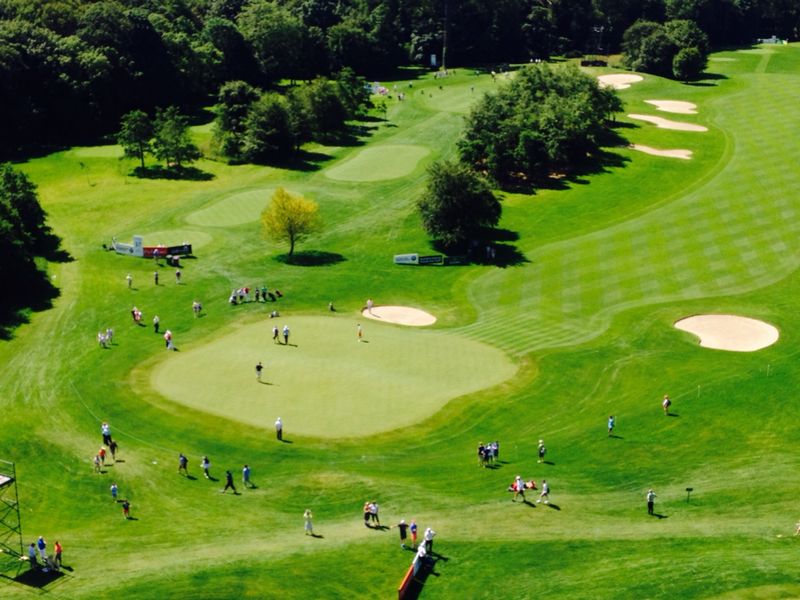 Golfreisen Cork – The Fota Island Resort. Das ideale Golfresort im Süden Irlands mit Hotel, Lodges und Ferienwohnungen und drei großartigen Championship Golfplätzen, die ihresgleichen suchen.